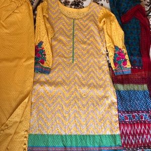 Khaddi suit